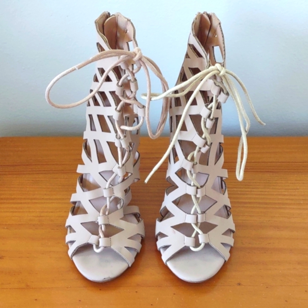 Charlotte Russe Size 7 Heels